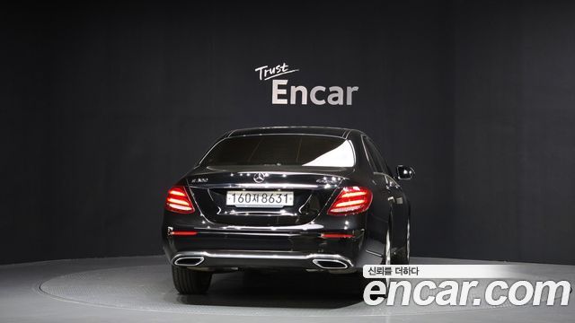 Mercedes-Benz E-Class (W213) E300 4MATIC Exclusive 2020 — фото 4