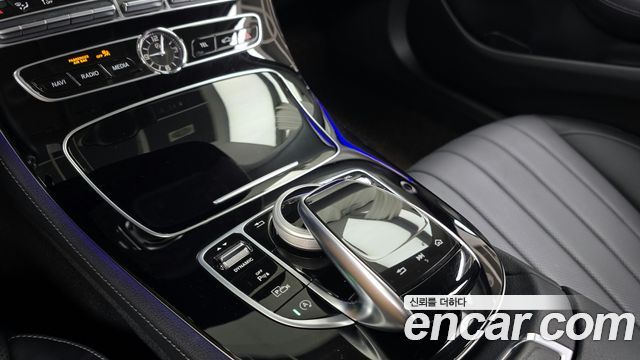 Mercedes-Benz E-Class (W213) E300 4MATIC Exclusive 2020 — фото 9