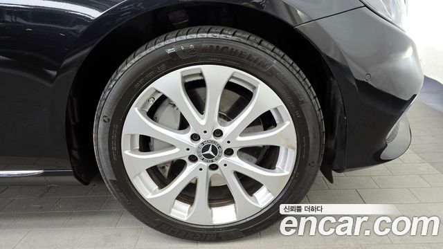 Mercedes-Benz E-Class (W213) E300 4MATIC Exclusive 2020 — фото 21