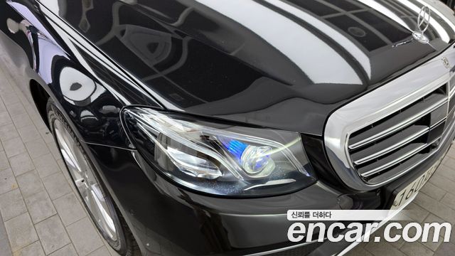 Mercedes-Benz E-Class (W213) E300 4MATIC Exclusive 2020 — фото 22