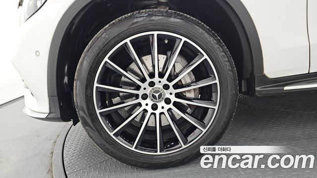 Mercedes-Benz GLC-Class (X253) GLC300 4MATIC AMG Line 2019 — фото 5