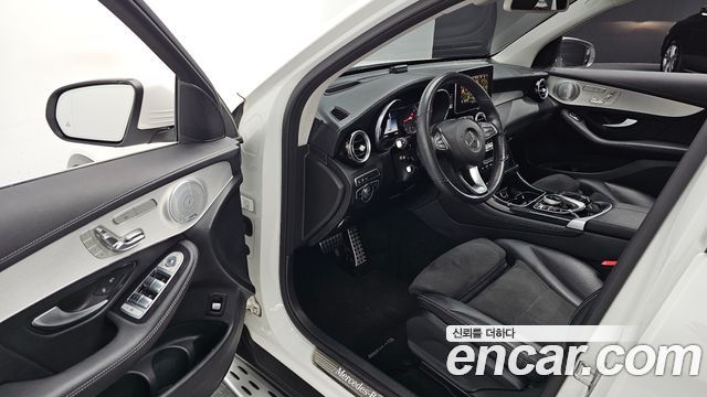 Mercedes-Benz GLC-Class (X253) GLC300 4MATIC AMG Line 2019 — фото 10