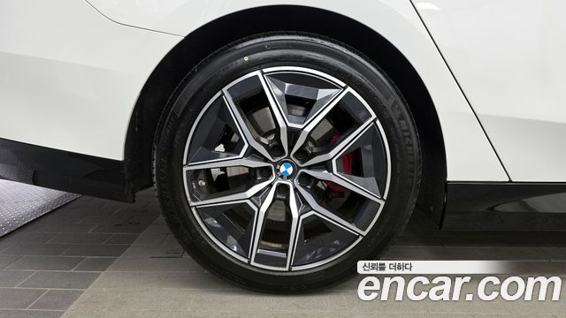 BMW 5 Series (G60) 520i Special Edition 2024 — фото 5
