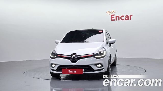 Renault Korea Clio Intens Panoramic 2019 — фото 3