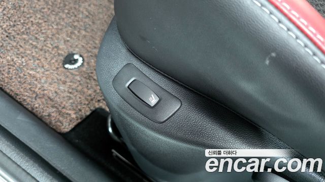 Renault Korea Clio Intens Panoramic 2019 — фото 28