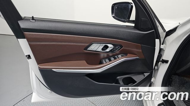 BMW 3 Series (G20) 320d Luxury 2022 — фото 24