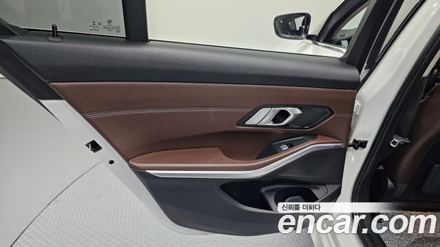 BMW 3 Series (G20) 320d Luxury 2022 — фото 25