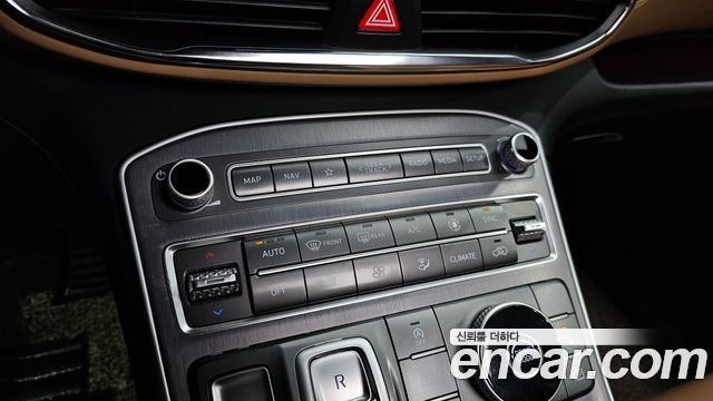 Hyundai Santa Fe Diesel 2.2 2WD Calligraphy 2021 — фото 18