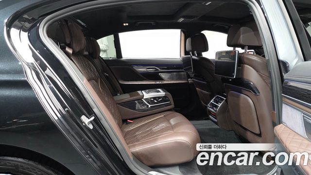 BMW 7 Series (G11) 730Ld xDrive M Sport 2022 — фото 11