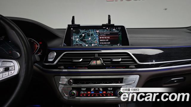 BMW 7 Series (G11) 730Ld xDrive M Sport 2022 — фото 13