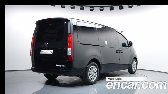 Hyundai Staria Cargo 5-Seater Modern 2024 — фото 2