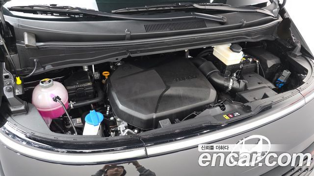 Hyundai Staria Cargo 5-Seater Modern 2024 — фото 6