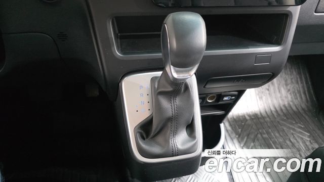 Hyundai Staria Cargo 5-Seater Modern 2024 — фото 9