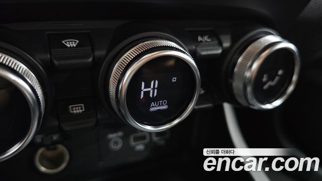 Renault Korea XM3 1.6 GTe RE 2023 — фото 17