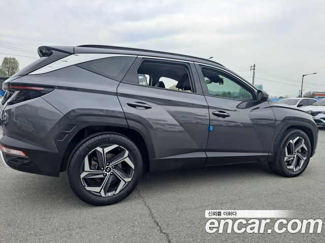 Hyundai Tucson (NX4) Gasoline 1.6 Turbo 4WD Inspiration 2022 — фото 3