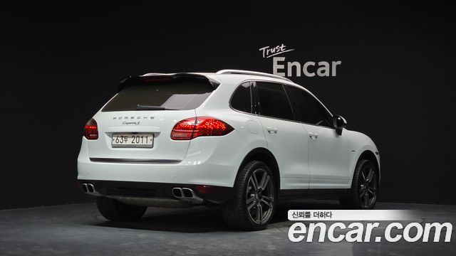 Porsche Cayenne 4.2 S Diesel 958 2014 — фото 2