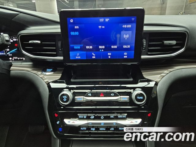 Ford Explorer (VI) 2.3 LimIted 4WD 2022 — фото 16