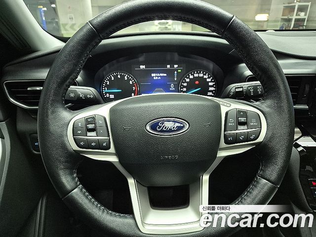 Ford Explorer (VI) 2.3 LimIted 4WD 2022 — фото 17
