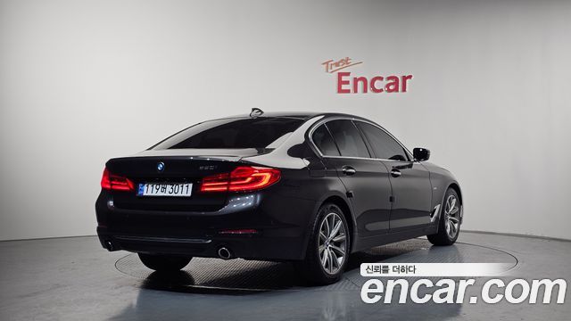 BMW 5 Series (G30) 520i Luxury 2018 — фото 2