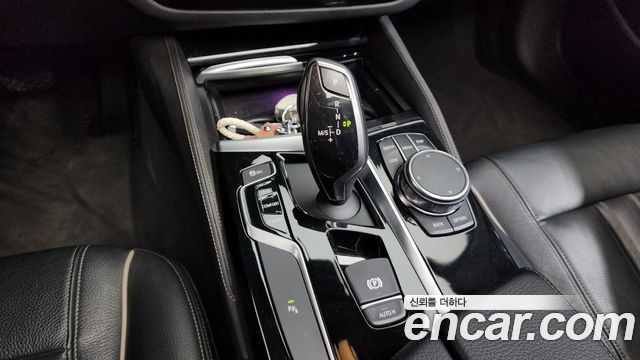 BMW 5 Series (G30) 520i Luxury 2018 — фото 9