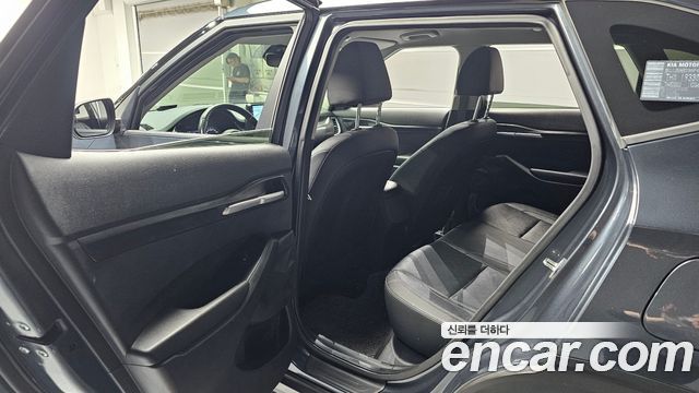 Kia Seltos Gasoline 1.6 Turbo 2WD Prestige 2022 — фото 11