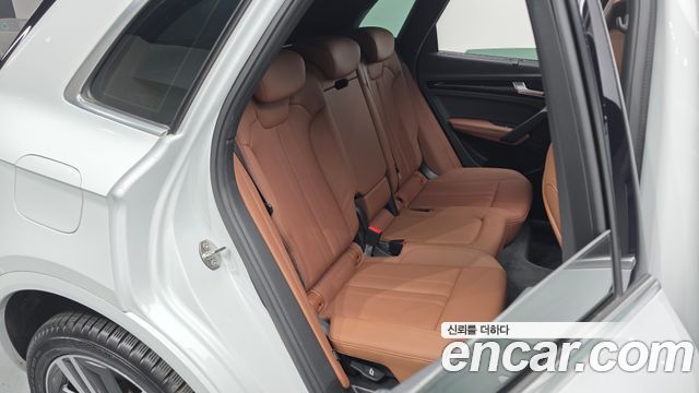 Audi Q5 (FY) 45 TFSI Quattro Premium 2022 — фото 11