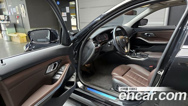 BMW 3 Series (G20) 320i Luxury 2022 — фото 10