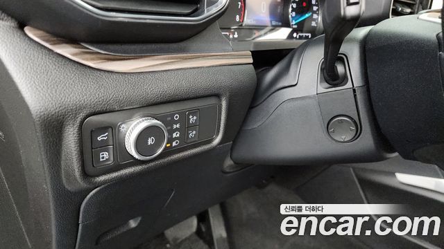 Ford Explorer (VI) 3.3 Hybrid 2022 — фото 16