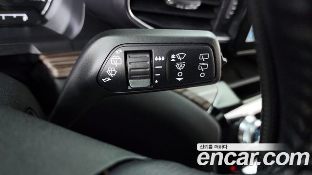 Ford Explorer (VI) 3.3 Hybrid 2022 — фото 29