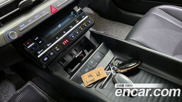 Hyundai Grandeur (GN7) 3.5 LPG 2WD (Taxi) Deluxe 2024 — фото 17