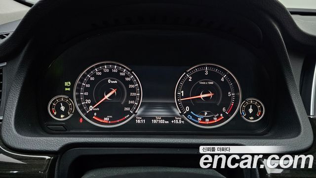 BMW 5 Series GT (F07) GT 30d xDrive 2016 — фото 8