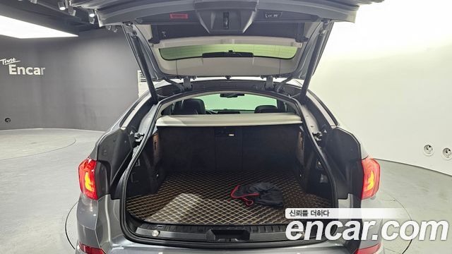 BMW 5 Series GT (F07) GT 30d xDrive 2016 — фото 24