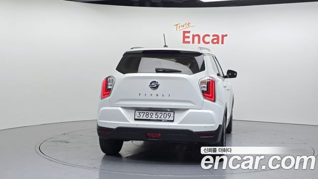 KG Mobility (SsangYong) Very New Tivoli Gasoline 1.5 2WD V3 2022 — фото 4