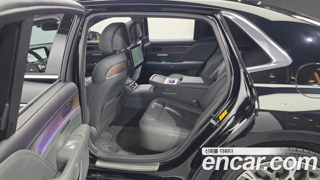 Genesis G90 (RS4) Gasoline 3.5 Turbo e-S/C AWD 2023 — фото 11