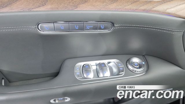 Genesis G90 (RS4) Gasoline 3.5 Turbo e-S/C AWD 2023 — фото 14