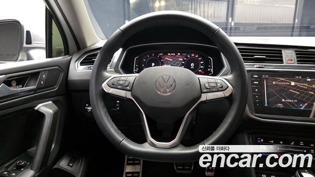Volkswagen Tiguan Allspace 2.0 TSI Prestige 2024 — фото 13