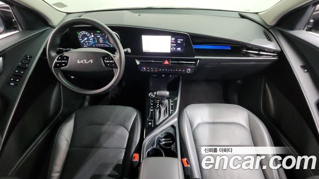 Kia Niro Prestige 2022 — фото 7