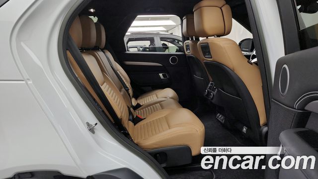 Land Rover Discovery 5 D300 R-Dynamic HSE 2023 — фото 12