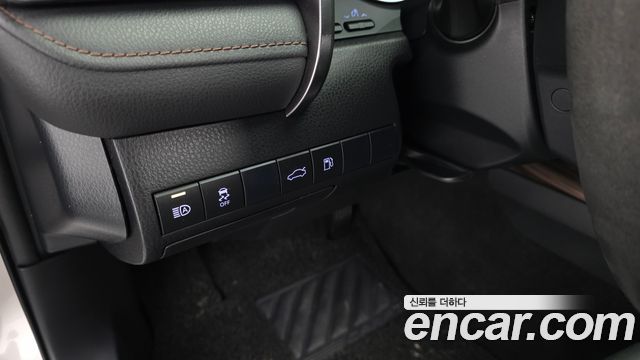 Toyota Camry (XV70) 2.5 XLE Hybrid 2018 — фото 14
