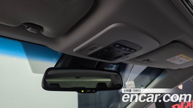 Toyota Camry (XV70) 2.5 XLE Hybrid 2018 — фото 18