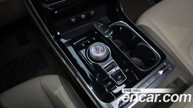 Kia Carnival (IV) Gasoline 7-Seater Noblesse 2023 — фото 9