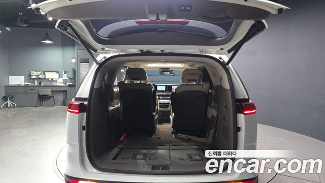 Kia Carnival (IV) Gasoline 7-Seater Noblesse 2023 — фото 20