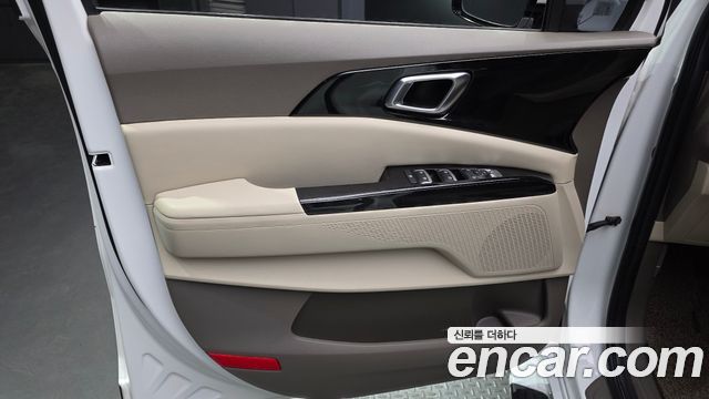 Kia Carnival (IV) Gasoline 7-Seater Noblesse 2023 — фото 24