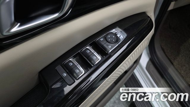 Kia Carnival (IV) Gasoline 7-Seater Noblesse 2023 — фото 30