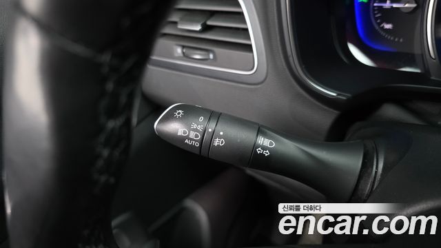 Renault Korea QM6 2.0 LPe RE Signature 2WD 2020 — фото 30