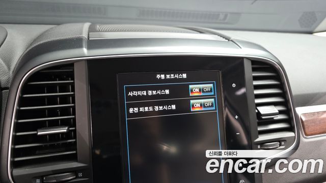 Renault Korea QM6 2.0 LPe RE Signature 2WD 2020 — фото 33