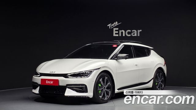 Kia EV6 Long Range 4WD GT Line 2022 — фото 1