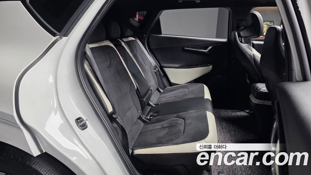 Kia EV6 Long Range 4WD GT Line 2022 — фото 12