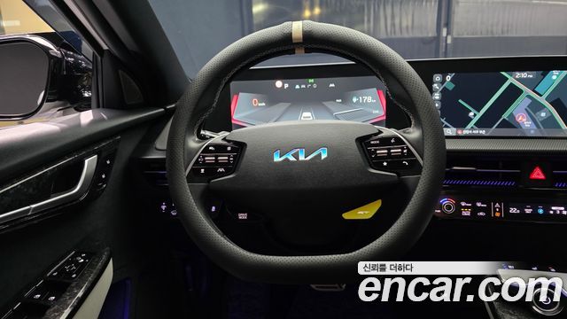 Kia EV6 Long Range 4WD GT Line 2022 — фото 13