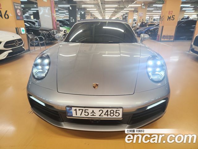 Porsche 911 (992) Carrera 4 Cabriolet
